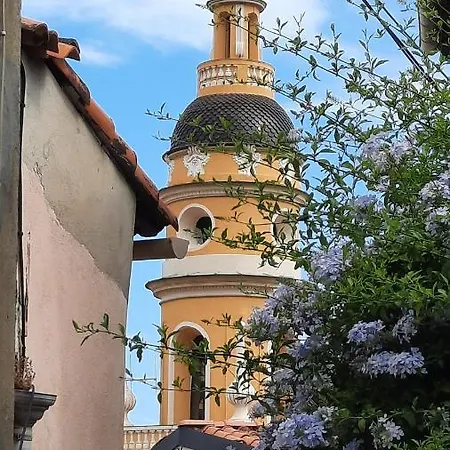 Menton, Centre Historique, Vue Mer Exterior photo