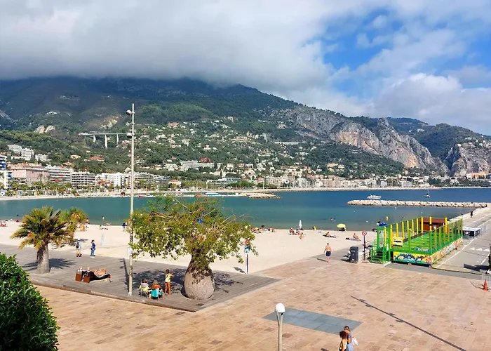 Menton, Centre Historique, Vue Mer