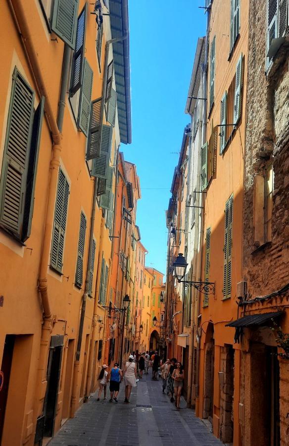 Menton, Centre Historique, Vue *